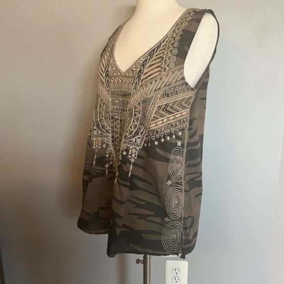 Johnny Was Terraza Camo-Print‎ Embroidered Sleeveless Cotton Shirt Tank Top - Picture 8 of 14